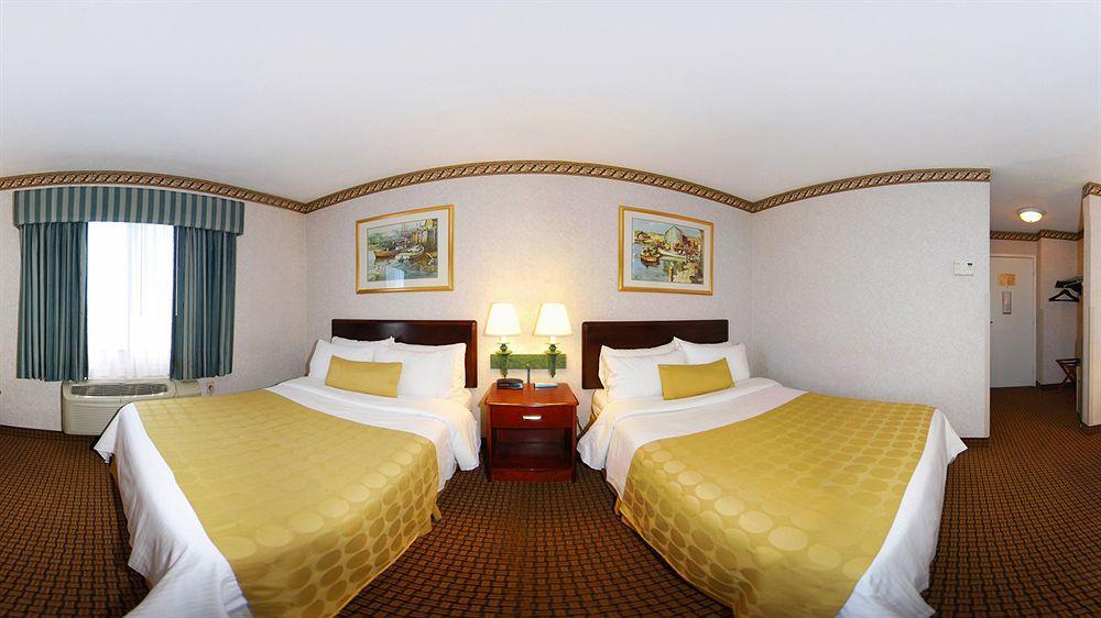 מלון Ramada By Wyndham בוסטון מראה חיצוני תמונה